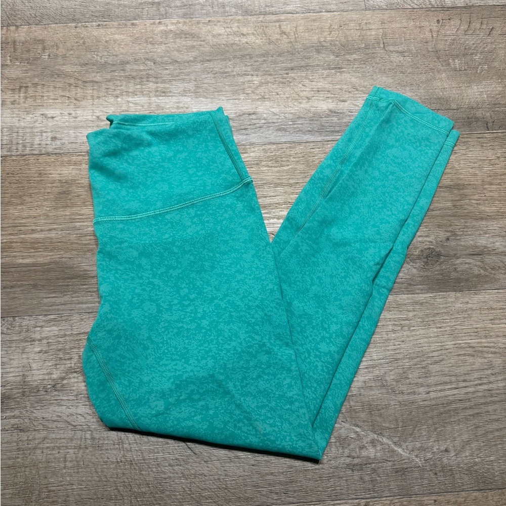 lululemon Wunder Train HR Size 8 25”